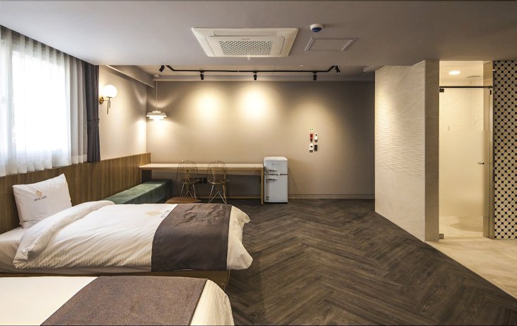 Imagen de la habitación del Hotel Crape. Foto 12