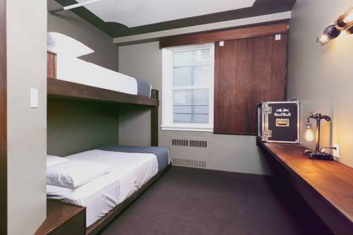 Imagen de la habitación del Hotel Crash Downtown Edmonton. Foto 3
