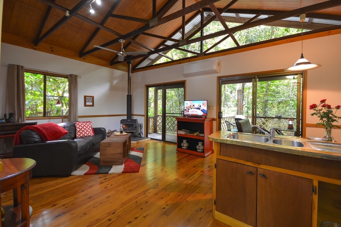 Imagen de la habitación del Hotel Crater Lakes Rainforest Cottages. Foto 10