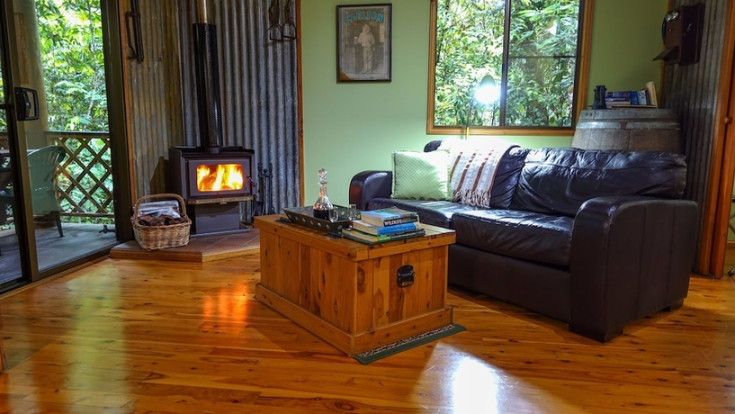 Imagen de la habitación del Hotel Crater Lakes Rainforest Cottages. Foto 12
