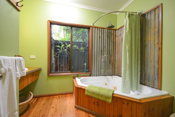 Imagen de la habitación del Hotel Crater Lakes Rainforest Cottages. Foto 16