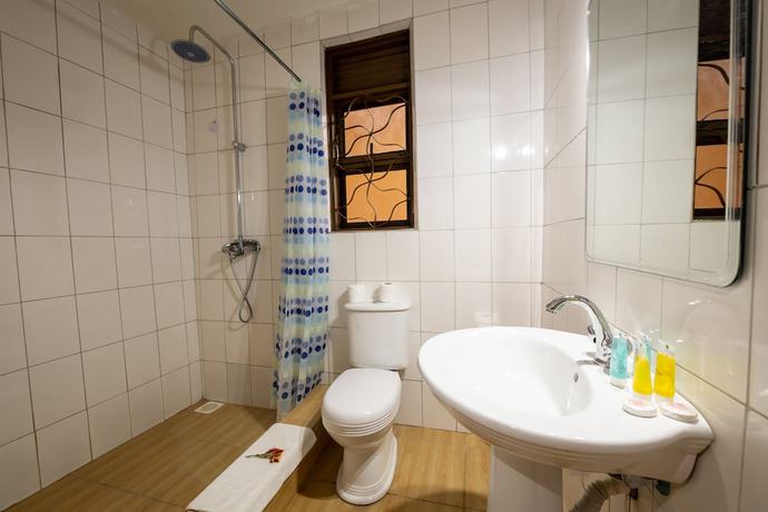 Imagen de la habitación del Hotel Crater Safari Lodge. Foto 11