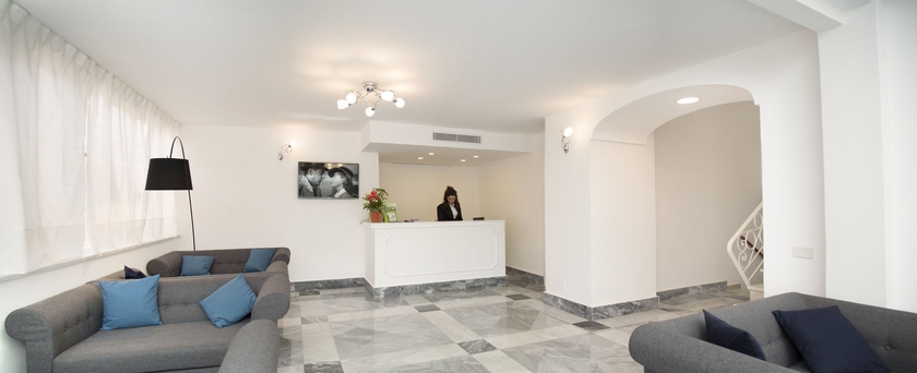 Imagen de los interiores del Hotel Crawford. Foto 16