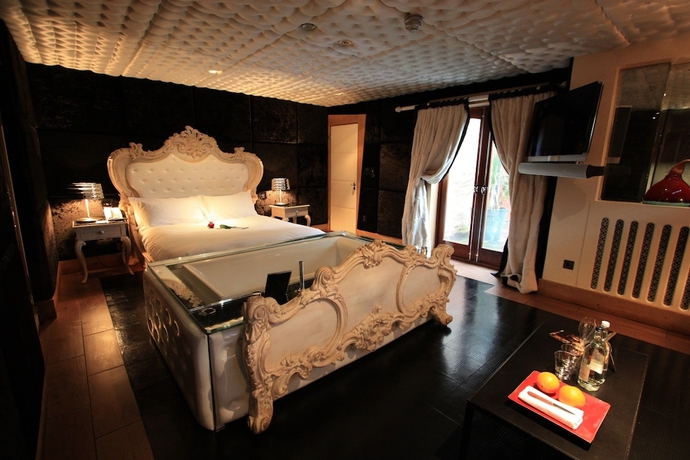 Imagen de la habitación del Hotel Crazy Bear. Foto 8