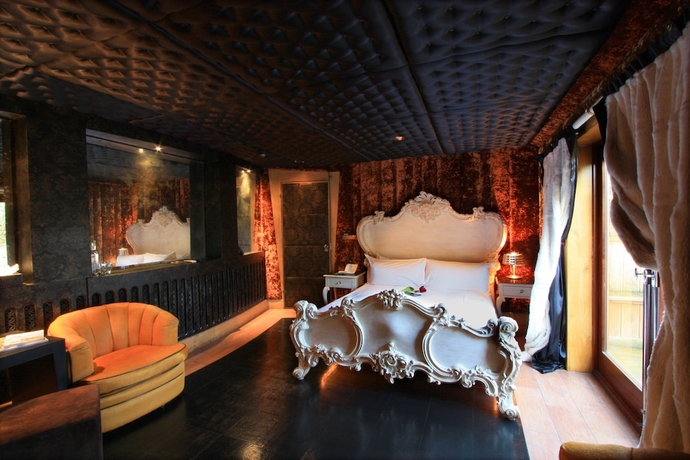 Imagen de la habitación del Hotel Crazy Bear. Foto 11