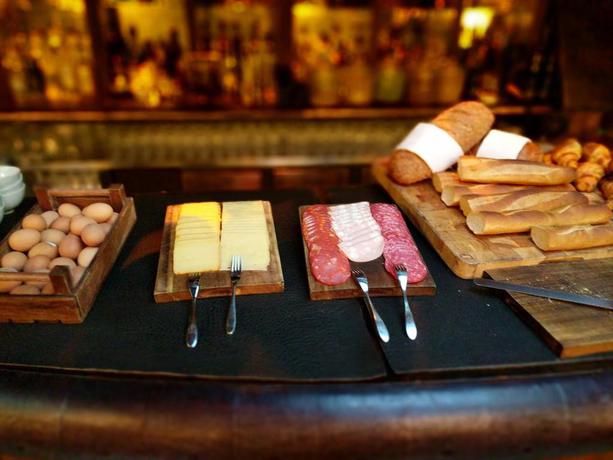 Imagen del bar/restaurante del Hotel Crazy Bear -beaconsfield. Foto 7