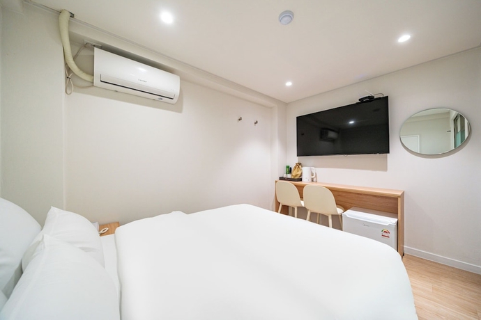 Imagen de la habitación del Hotel Cream. Foto 4