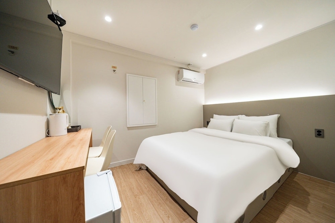 Imagen de la habitación del Hotel Cream. Foto 6