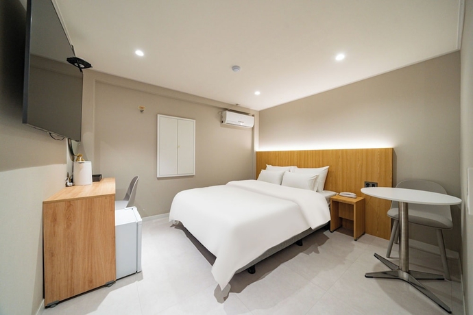 Imagen de la habitación del Hotel Cream. Foto 7
