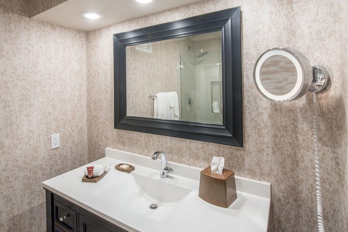 Imagen de la habitación del Hotel Creekside Inn. Foto 17