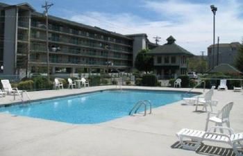 Imagen de la piscina del Hotel Creekstone Inn. Foto 16