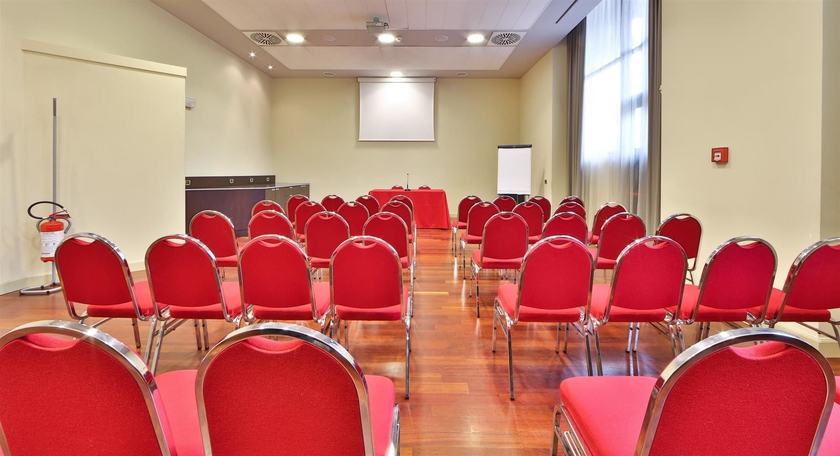 Imagen de los interiores del Hotel Cremona Palace. Foto 14