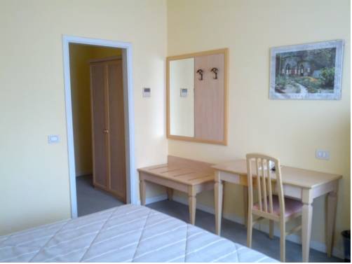Imagen de la habitación del Hotel Cremona Viale. Foto 4