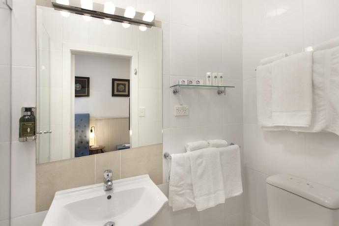 Imagen de la habitación del Hotel Cremorne Point Manor. Foto 5