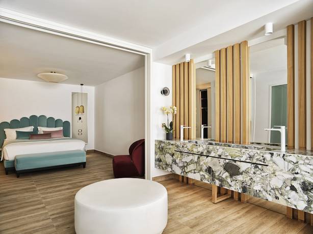 Imagen de la habitación del Hotel Cresanto Luxury Suites. Foto 2