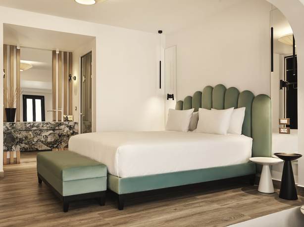 Imagen de la habitación del Hotel Cresanto Luxury Suites. Foto 6