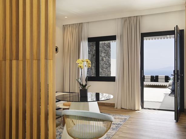 Imagen de la habitación del Hotel Cresanto Luxury Suites. Foto 9