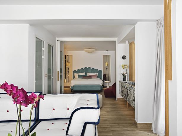 Imagen de la habitación del Hotel Cresanto Luxury Suites. Foto 16