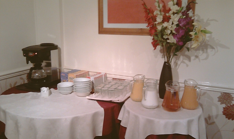 Imagen del bar/restaurante del Hotel Crescent. Foto 2