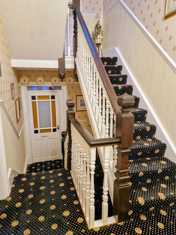 Imagen de los interiores del Hotel Crescent Lodge Guest House. Foto 14