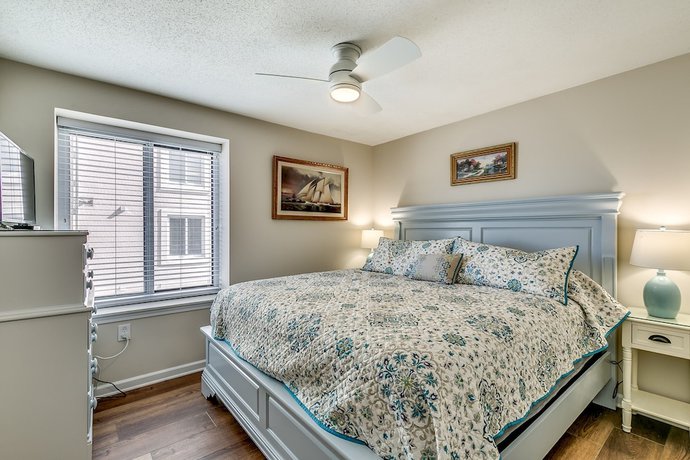 Imagen de la habitación del Hotel Crescent Shores By Condo-world. Foto 17