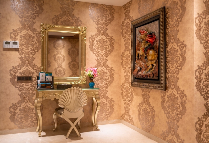 Imagen de la habitación del Hotel Crescent Spa And Resorts Indore. Foto 15