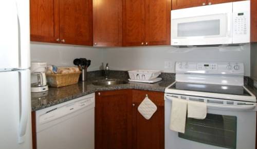 Imagen de la habitación del Hotel Crescent Suites. Foto 9