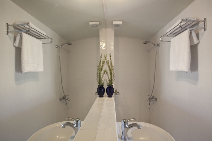 Imagen de la habitación del Hotel Cressa Ghitonia. Foto 3