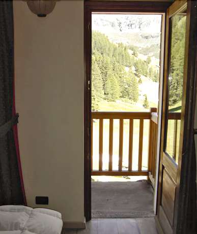 Imagen de la habitación del Hotel Crest Alpine Lodge and Spa. Foto 4
