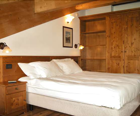 Imagen de la habitación del Hotel Crest Alpine Lodge and Spa. Foto 5