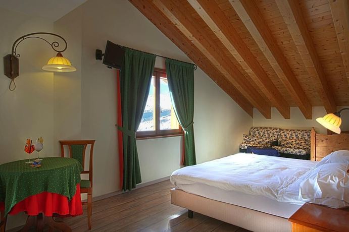 Imagen de la habitación del Hotel Crest Alpine Lodge and Spa. Foto 6