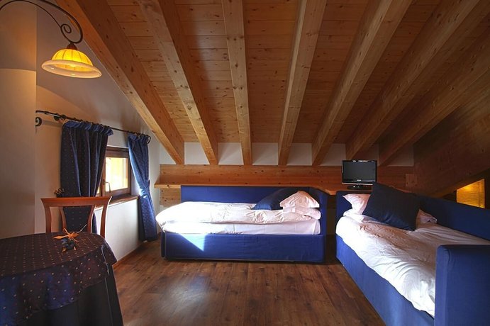 Imagen de la habitación del Hotel Crest Alpine Lodge and Spa. Foto 13