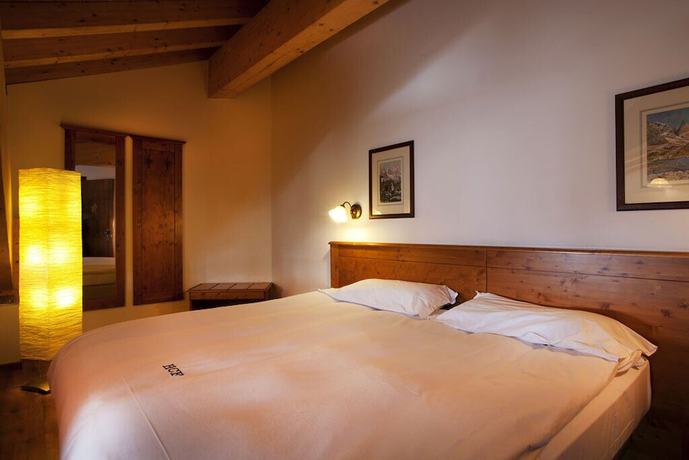 Imagen de la habitación del Hotel Crest Alpine Lodge and Spa. Foto 15