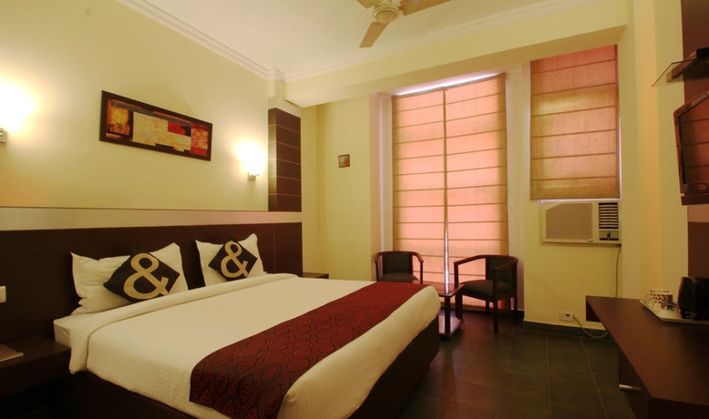 Imagen de los interiores del Hotel Crest Inn. Foto 7