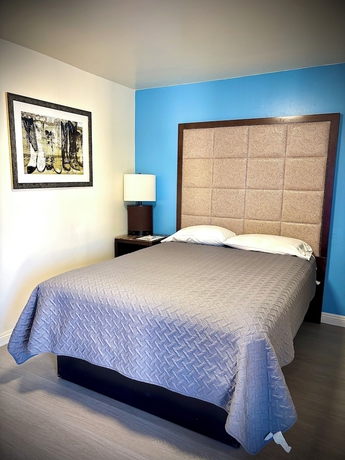 Imagen de la habitación del Hotel Crest Motel, Corona. Foto 3