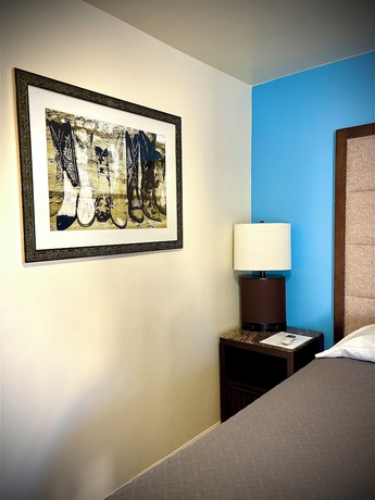 Imagen de la habitación del Hotel Crest Motel, Corona. Foto 11