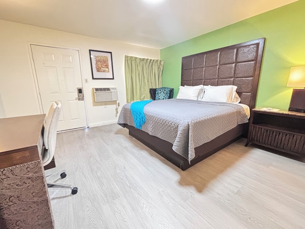 Imagen de la habitación del Hotel Crest Motel, Corona. Foto 15