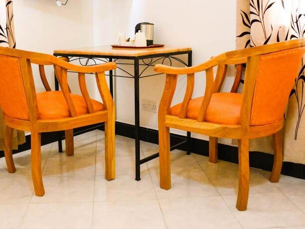 Imagen de la habitación del Hotel Crest Safari Lodge. Foto 14