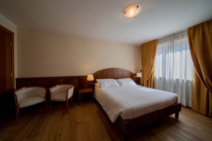 Imagen de la habitación del Hotel Cresta Et Duc. Foto 15