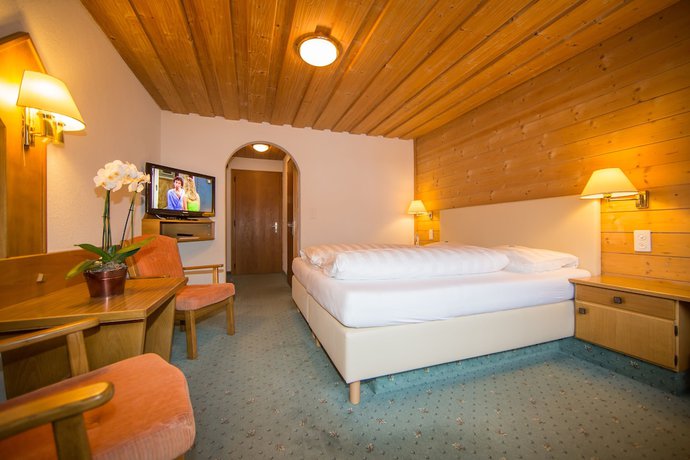 Imagen de la habitación del Hotel Cresta. Foto 2