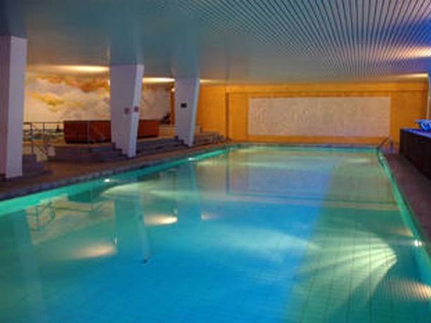 Imagen general del Hotel Cresta Hotel. Foto 2