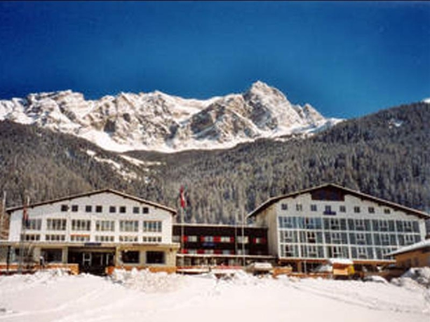 Imagen general del Hotel Cresta Hotel. Foto 8