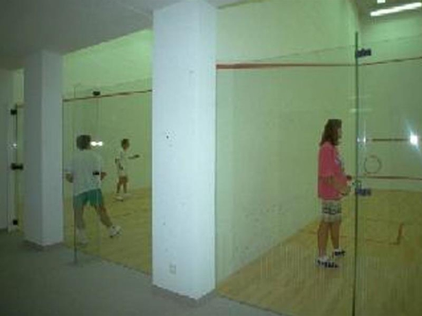 Imagen general del Hotel Cresta Hotel. Foto 11