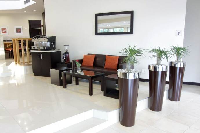 Imagen general del Hotel Cresta Lodge Gaborone. Foto 10