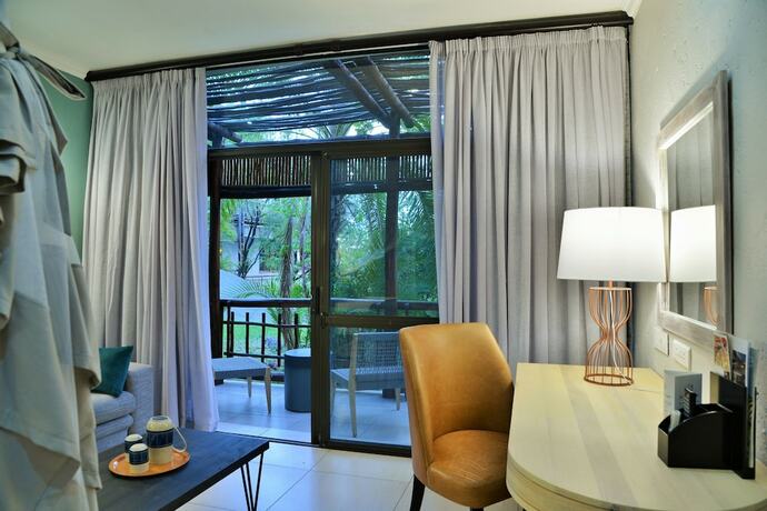 Imagen de la habitación del Hotel Cresta Mowana Safari Resort and Spa. Foto 13