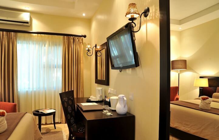 Imagen de la habitación del Hotel Cresta Riley's. Foto 20