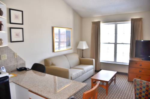 Imagen de la habitación del Hotel Cresthill Suites Syracuse. Foto 14