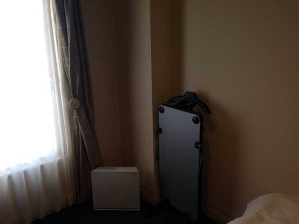 Imagen de la habitación del Hotel Creston. Foto 5