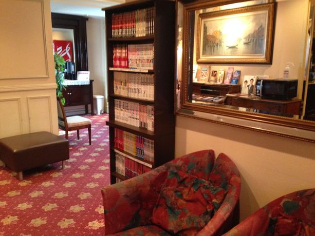 Imagen de los interiores del Hotel Creston. Foto 18