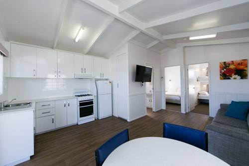 Imagen de la habitación del Hotel Crestview Tourist Park. Foto 4